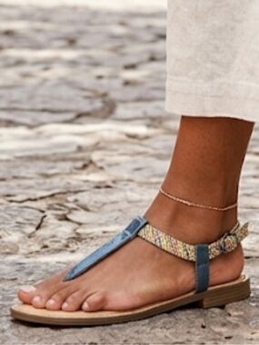 BORN CROWN genuine Patent Leather padded comfort Flat thong Sandals 39 US 8.5